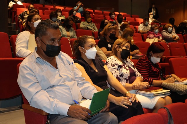 Supervisores y Directivos de escuelas de San Miguelito reciben capacitación sobre plataforma ESTER