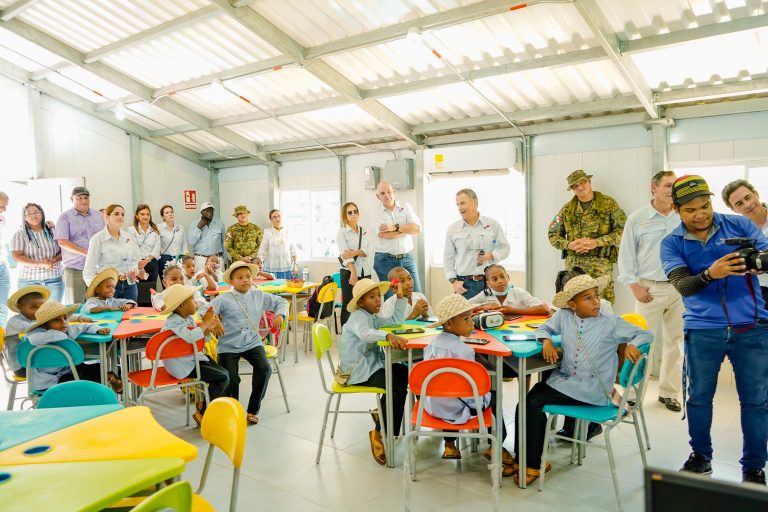 Fundación Terpel Panamá inaugura la primera aula interactiva en Puerto Obaldía